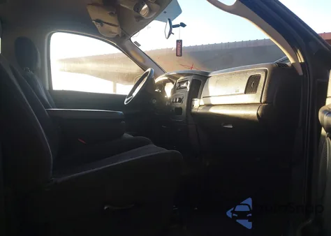 2004 Dodge Ram 1500 Slt/Laramie z USA, uszkodzony, nr VIN 1D7HU16D44J118131